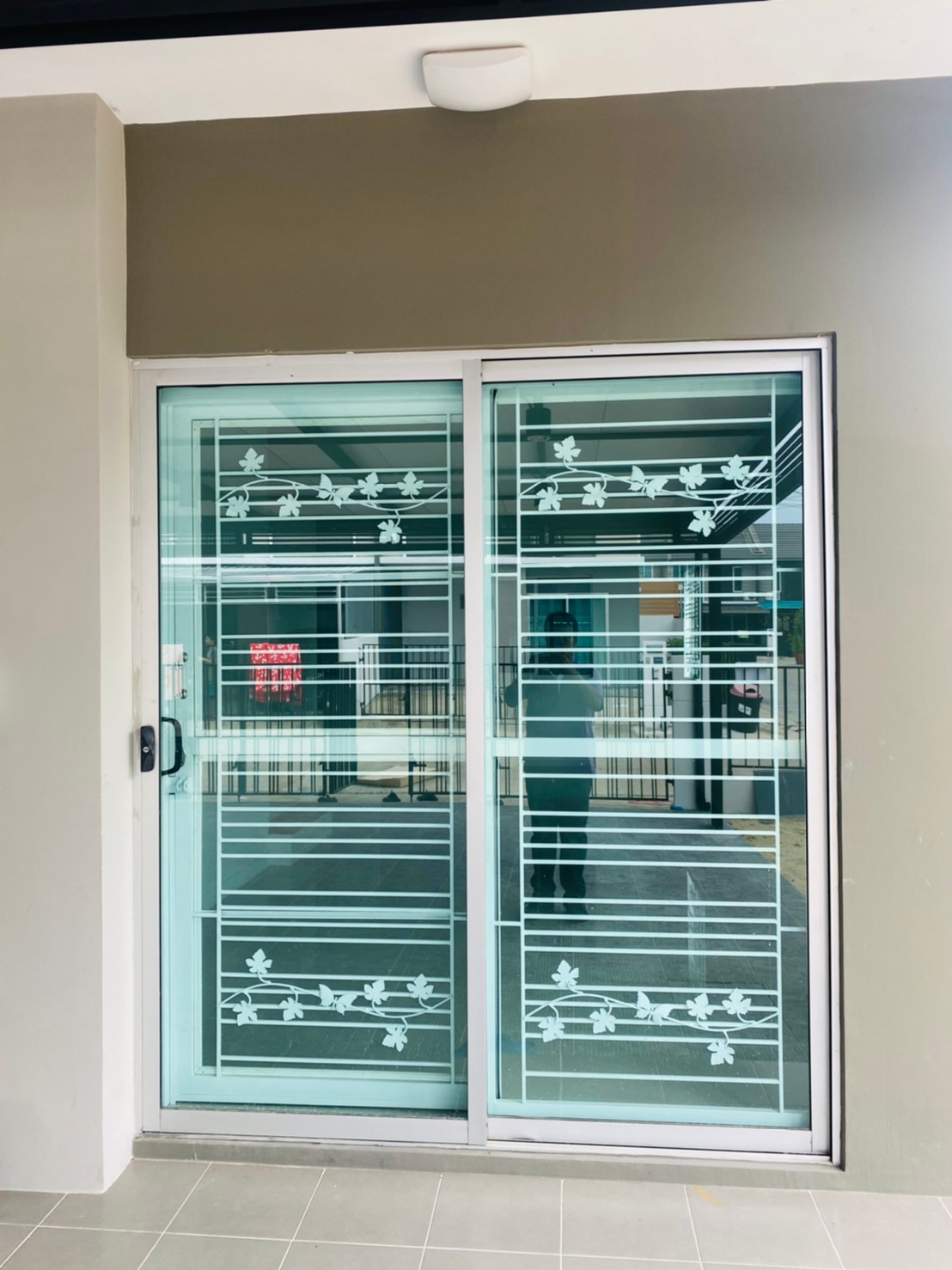 2 - https://พรปรารถนา.com | พรปรารถนาการช่าง - รับผลิตและติดตั้งมุ้งลวดเหล็กดัด กระจกอลูมิเนียม ประตูรั้วสแตนเลส ต่อเติมหลังคา-กันสาด รวมถึงงานปรับปรุงที่อยู่อาศัย โดยทีมช่างมืออาชีพ