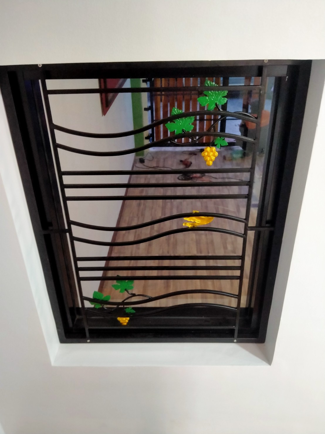 25 - https://พรปรารถนา.com | พรปรารถนาการช่าง - รับผลิตและติดตั้งมุ้งลวดเหล็กดัด กระจกอลูมิเนียม ประตูรั้วสแตนเลส ต่อเติมหลังคา-กันสาด รวมถึงงานปรับปรุงที่อยู่อาศัย โดยทีมช่างมืออาชีพ