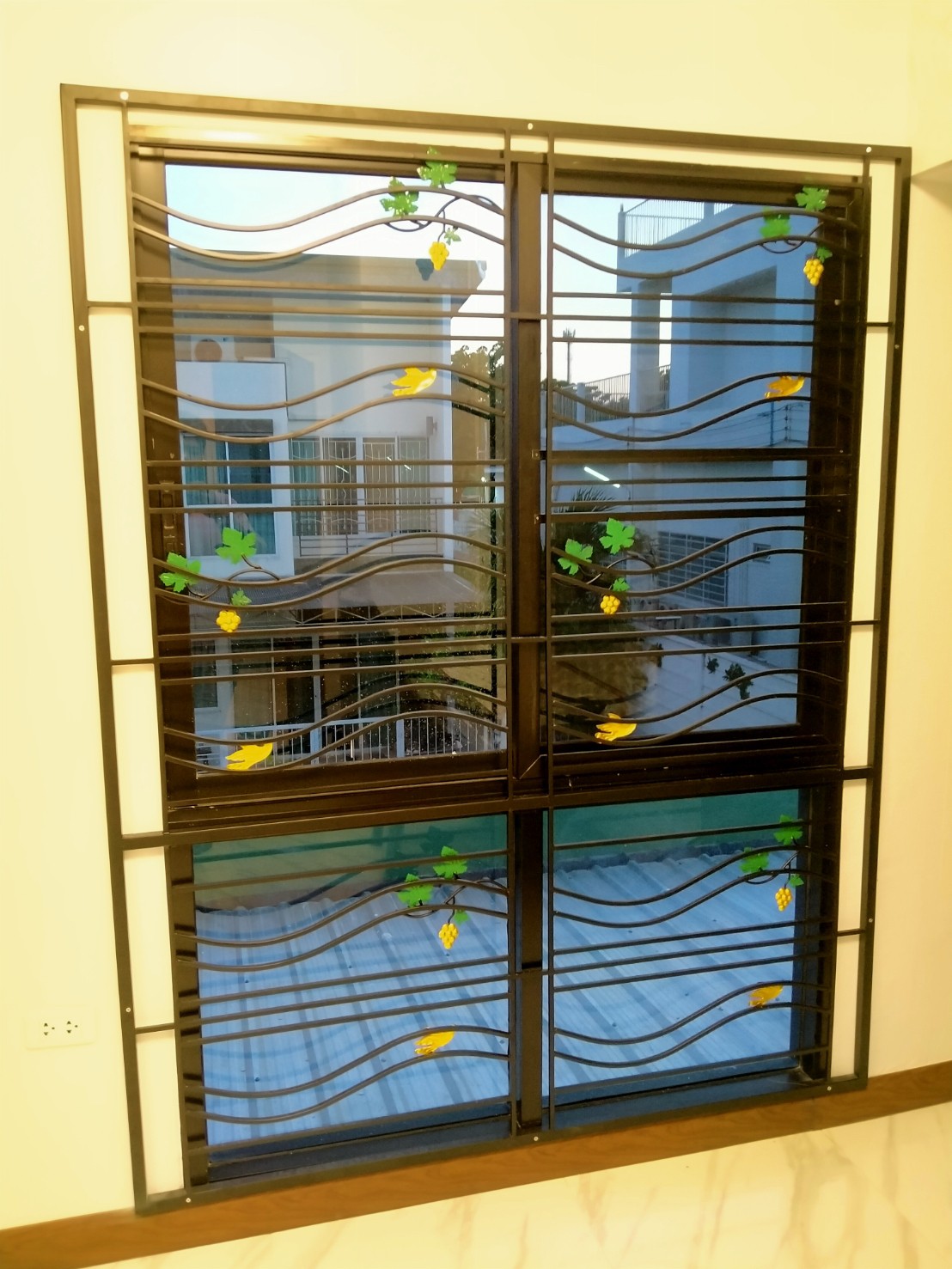 26 - https://พรปรารถนา.com | พรปรารถนาการช่าง - รับผลิตและติดตั้งมุ้งลวดเหล็กดัด กระจกอลูมิเนียม ประตูรั้วสแตนเลส ต่อเติมหลังคา-กันสาด รวมถึงงานปรับปรุงที่อยู่อาศัย โดยทีมช่างมืออาชีพ