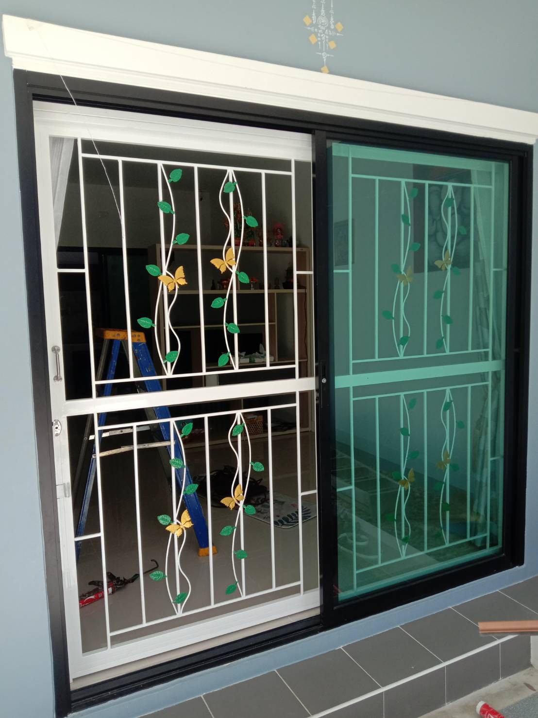 27 - https://พรปรารถนา.com | พรปรารถนาการช่าง - รับผลิตและติดตั้งมุ้งลวดเหล็กดัด กระจกอลูมิเนียม ประตูรั้วสแตนเลส ต่อเติมหลังคา-กันสาด รวมถึงงานปรับปรุงที่อยู่อาศัย โดยทีมช่างมืออาชีพ