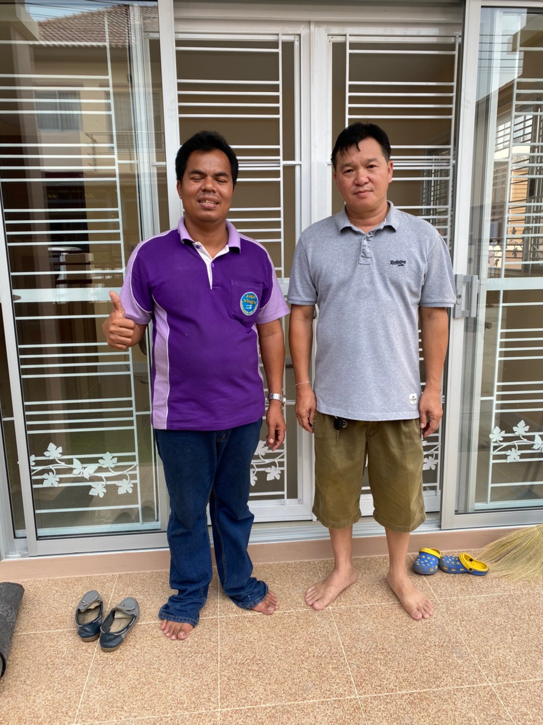 3 - https://พรปรารถนา.com | พรปรารถนาการช่าง - รับผลิตและติดตั้งมุ้งลวดเหล็กดัด กระจกอลูมิเนียม ประตูรั้วสแตนเลส ต่อเติมหลังคา-กันสาด รวมถึงงานปรับปรุงที่อยู่อาศัย โดยทีมช่างมืออาชีพ