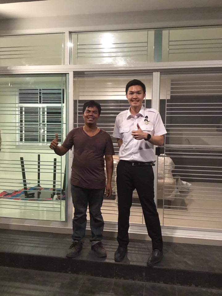 54 - https://พรปรารถนา.com | พรปรารถนาการช่าง - รับผลิตและติดตั้งมุ้งลวดเหล็กดัด กระจกอลูมิเนียม ประตูรั้วสแตนเลส ต่อเติมหลังคา-กันสาด รวมถึงงานปรับปรุงที่อยู่อาศัย โดยทีมช่างมืออาชีพ