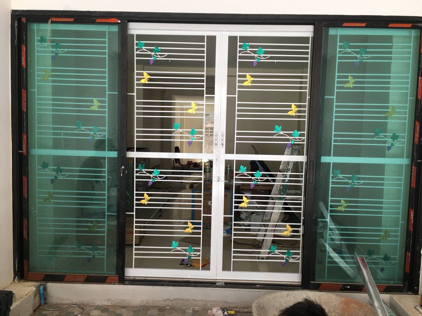 63 - https://พรปรารถนา.com | พรปรารถนาการช่าง - รับผลิตและติดตั้งมุ้งลวดเหล็กดัด กระจกอลูมิเนียม ประตูรั้วสแตนเลส ต่อเติมหลังคา-กันสาด รวมถึงงานปรับปรุงที่อยู่อาศัย โดยทีมช่างมืออาชีพ