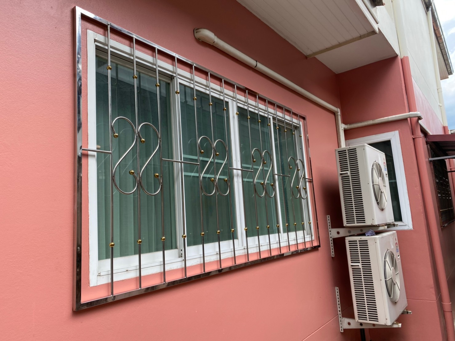 66 - https://พรปรารถนา.com | พรปรารถนาการช่าง - รับผลิตและติดตั้งมุ้งลวดเหล็กดัด กระจกอลูมิเนียม ประตูรั้วสแตนเลส ต่อเติมหลังคา-กันสาด รวมถึงงานปรับปรุงที่อยู่อาศัย โดยทีมช่างมืออาชีพ