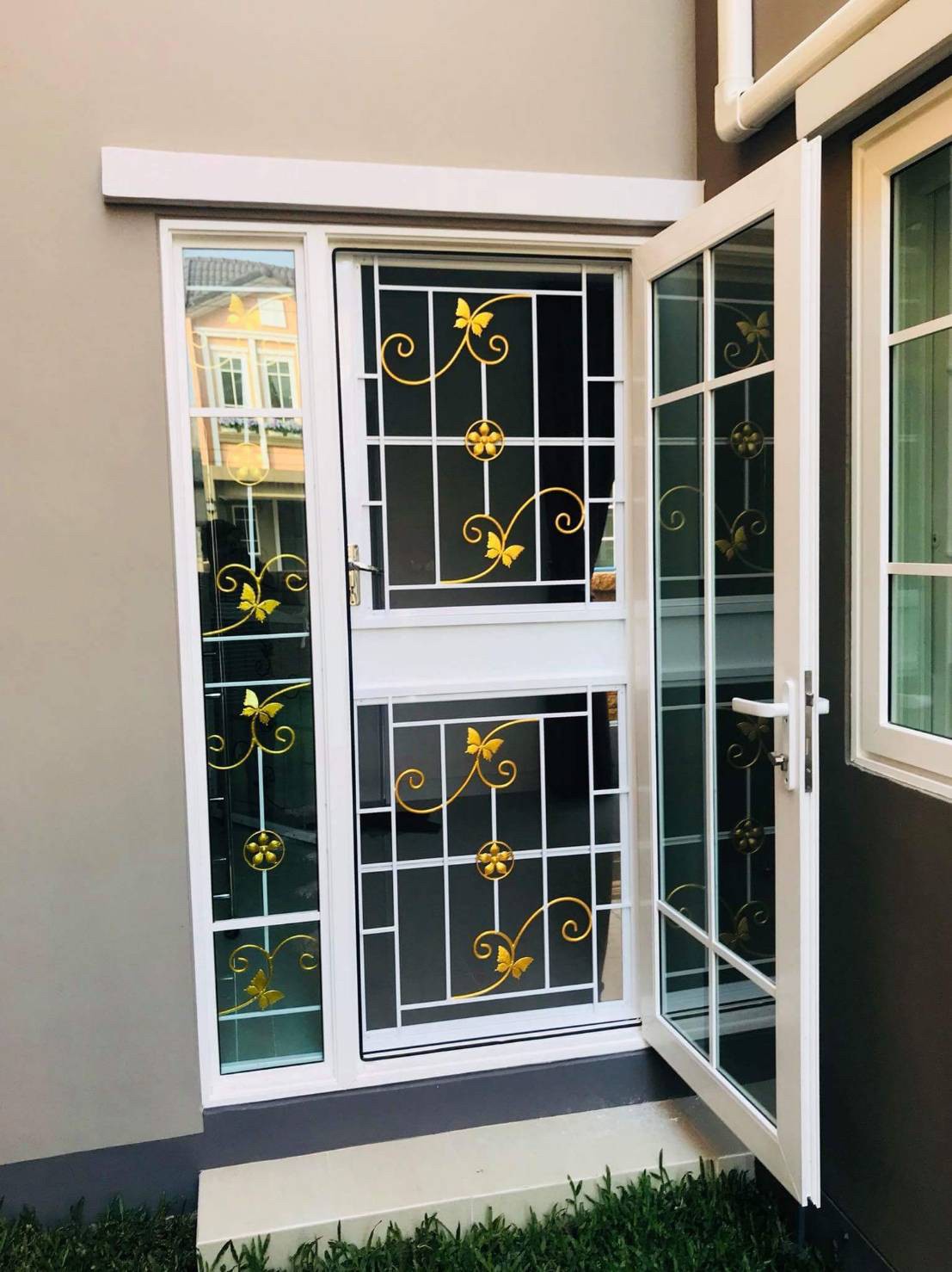 67 - https://พรปรารถนา.com | พรปรารถนาการช่าง - รับผลิตและติดตั้งมุ้งลวดเหล็กดัด กระจกอลูมิเนียม ประตูรั้วสแตนเลส ต่อเติมหลังคา-กันสาด รวมถึงงานปรับปรุงที่อยู่อาศัย โดยทีมช่างมืออาชีพ