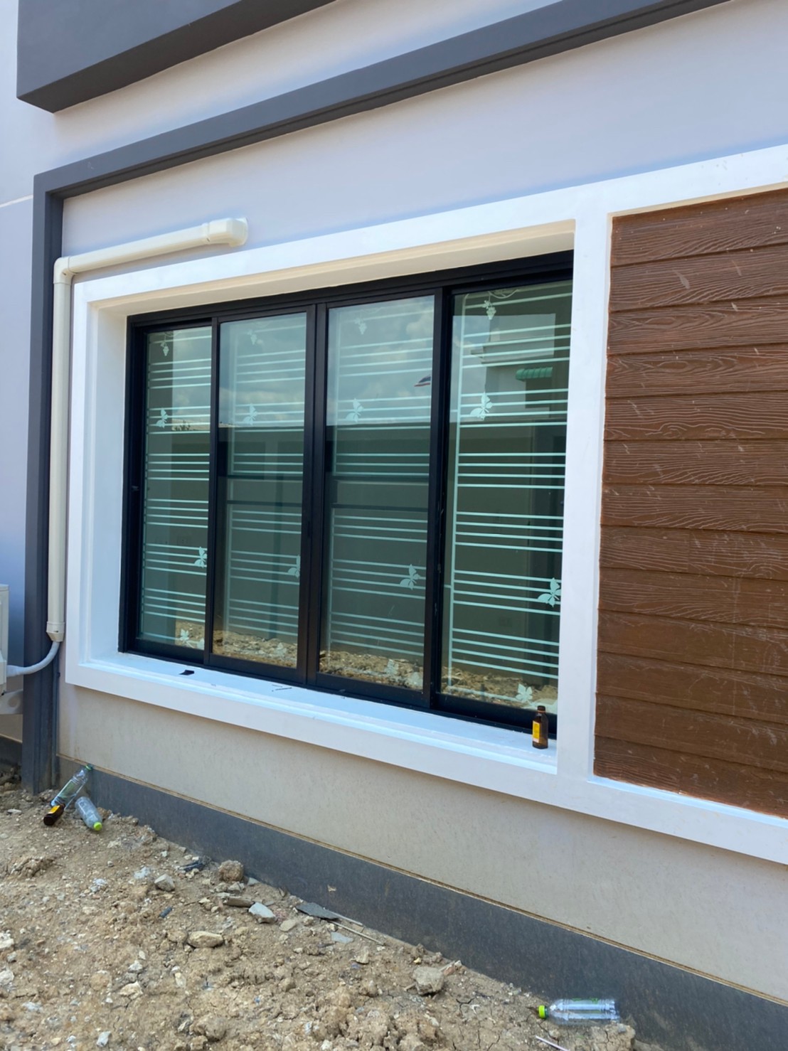 74 - https://พรปรารถนา.com | พรปรารถนาการช่าง - รับผลิตและติดตั้งมุ้งลวดเหล็กดัด กระจกอลูมิเนียม ประตูรั้วสแตนเลส ต่อเติมหลังคา-กันสาด รวมถึงงานปรับปรุงที่อยู่อาศัย โดยทีมช่างมืออาชีพ