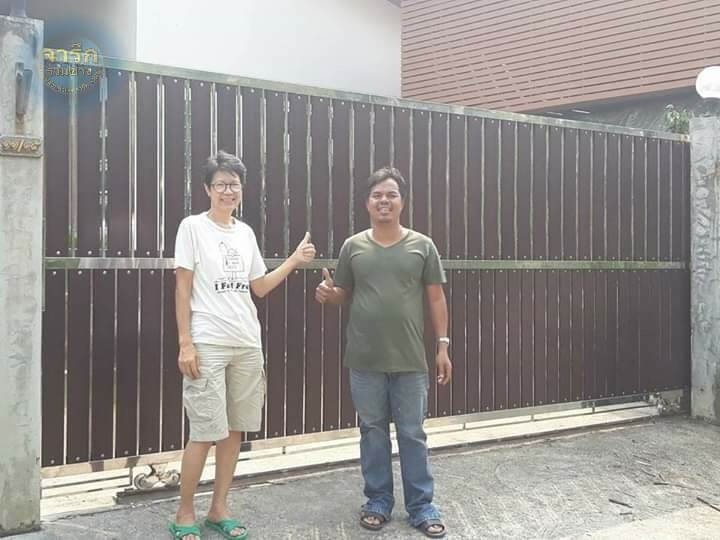 13 - https://พรปรารถนา.com | พรปรารถนาการช่าง - รับผลิตและติดตั้งมุ้งลวดเหล็กดัด กระจกอลูมิเนียม ประตูรั้วสแตนเลส ต่อเติมหลังคา-กันสาด รวมถึงงานปรับปรุงที่อยู่อาศัย โดยทีมช่างมืออาชีพ