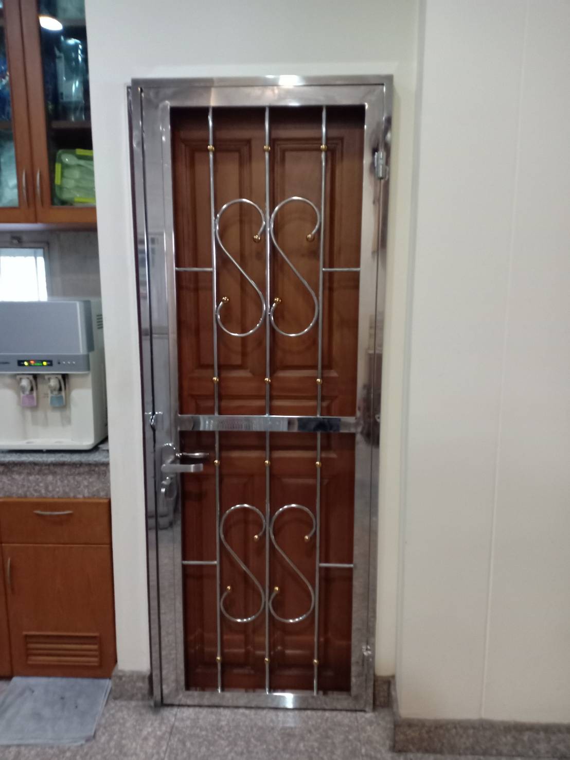 12 - https://พรปรารถนา.com | พรปรารถนาการช่าง - รับผลิตและติดตั้งมุ้งลวดเหล็กดัด กระจกอลูมิเนียม ประตูรั้วสแตนเลส ต่อเติมหลังคา-กันสาด รวมถึงงานปรับปรุงที่อยู่อาศัย โดยทีมช่างมืออาชีพ