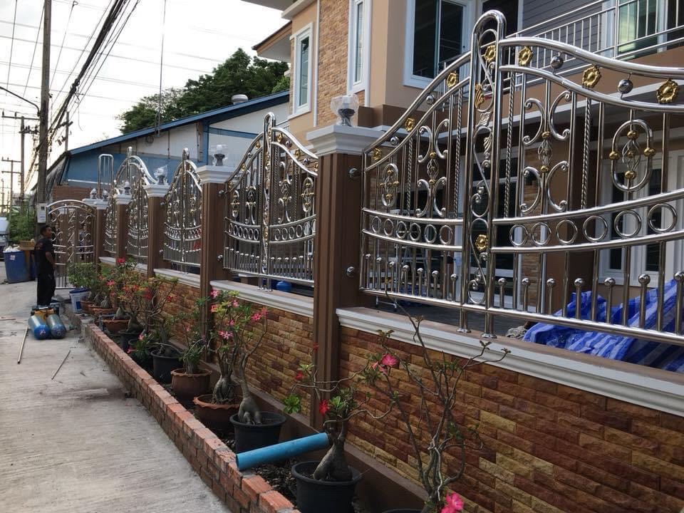 19 - https://พรปรารถนา.com | พรปรารถนาการช่าง - รับผลิตและติดตั้งมุ้งลวดเหล็กดัด กระจกอลูมิเนียม ประตูรั้วสแตนเลส ต่อเติมหลังคา-กันสาด รวมถึงงานปรับปรุงที่อยู่อาศัย โดยทีมช่างมืออาชีพ