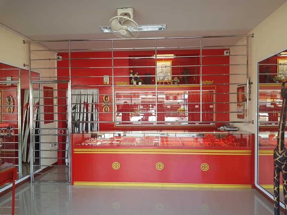 31 - https://พรปรารถนา.com | พรปรารถนาการช่าง - รับผลิตและติดตั้งมุ้งลวดเหล็กดัด กระจกอลูมิเนียม ประตูรั้วสแตนเลส ต่อเติมหลังคา-กันสาด รวมถึงงานปรับปรุงที่อยู่อาศัย โดยทีมช่างมืออาชีพ