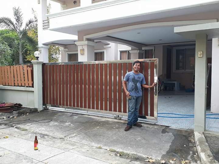 42 - https://พรปรารถนา.com | พรปรารถนาการช่าง - รับผลิตและติดตั้งมุ้งลวดเหล็กดัด กระจกอลูมิเนียม ประตูรั้วสแตนเลส ต่อเติมหลังคา-กันสาด รวมถึงงานปรับปรุงที่อยู่อาศัย โดยทีมช่างมืออาชีพ