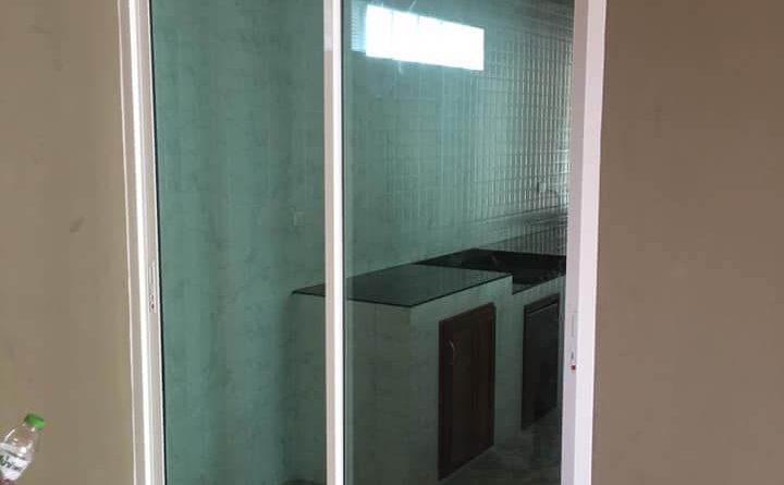 13 - https://พรปรารถนา.com | พรปรารถนาการช่าง - รับผลิตและติดตั้งมุ้งลวดเหล็กดัด กระจกอลูมิเนียม ประตูรั้วสแตนเลส ต่อเติมหลังคา-กันสาด รวมถึงงานปรับปรุงที่อยู่อาศัย โดยทีมช่างมืออาชีพ