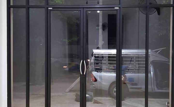 3 - https://พรปรารถนา.com | พรปรารถนาการช่าง - รับผลิตและติดตั้งมุ้งลวดเหล็กดัด กระจกอลูมิเนียม ประตูรั้วสแตนเลส ต่อเติมหลังคา-กันสาด รวมถึงงานปรับปรุงที่อยู่อาศัย โดยทีมช่างมืออาชีพ