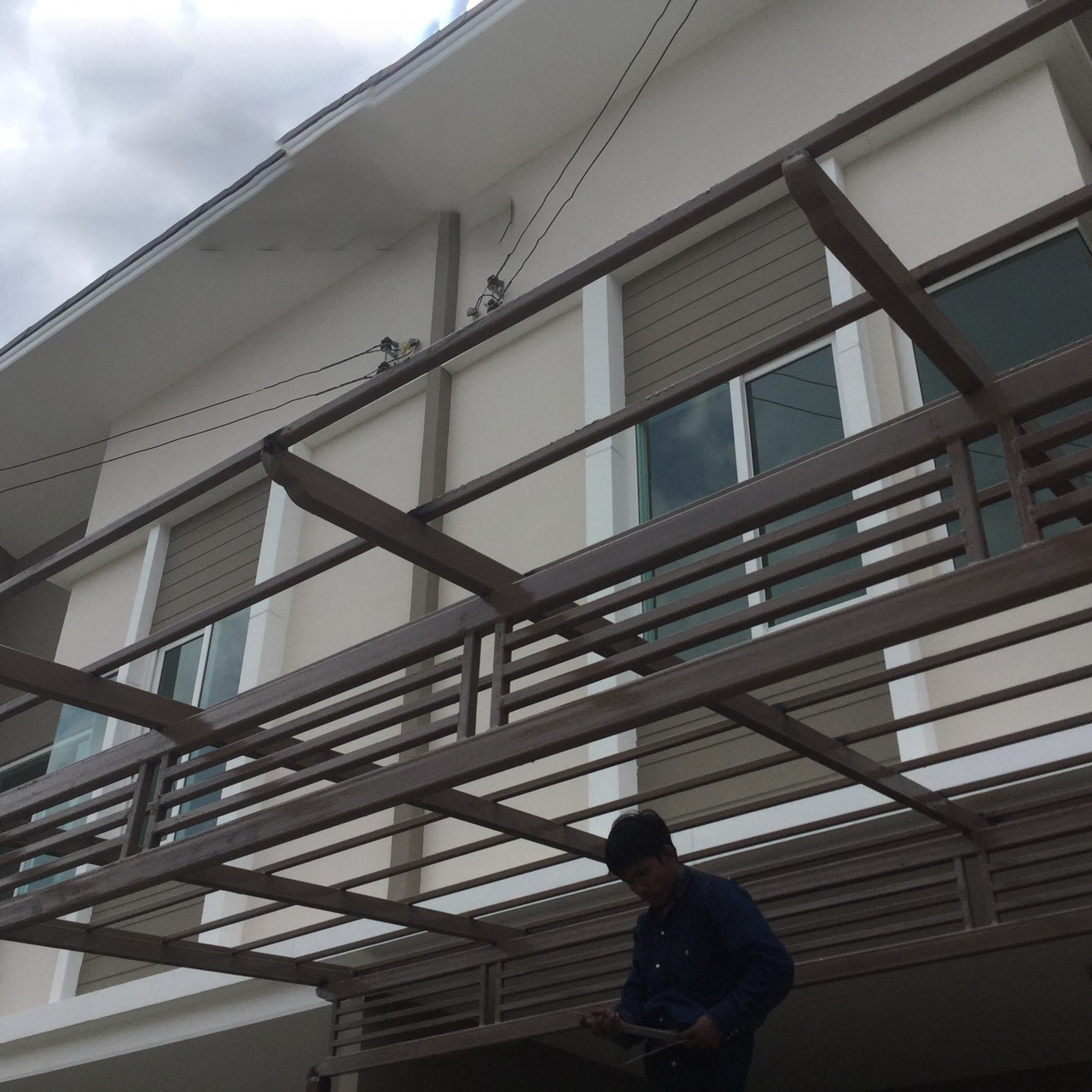 7 - https://พรปรารถนา.com | พรปรารถนาการช่าง - รับผลิตและติดตั้งมุ้งลวดเหล็กดัด กระจกอลูมิเนียม ประตูรั้วสแตนเลส ต่อเติมหลังคา-กันสาด รวมถึงงานปรับปรุงที่อยู่อาศัย โดยทีมช่างมืออาชีพ