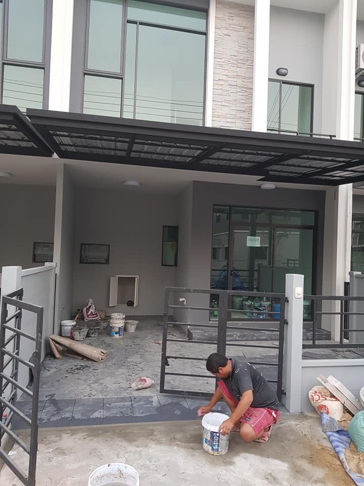 18 - https://พรปรารถนา.com | พรปรารถนาการช่าง - รับผลิตและติดตั้งมุ้งลวดเหล็กดัด กระจกอลูมิเนียม ประตูรั้วสแตนเลส ต่อเติมหลังคา-กันสาด รวมถึงงานปรับปรุงที่อยู่อาศัย โดยทีมช่างมืออาชีพ